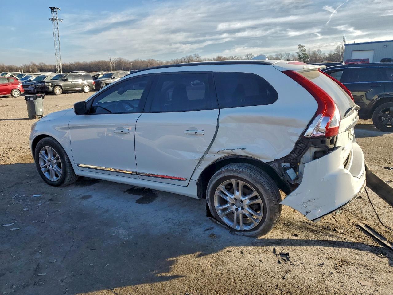 Volvo XC60 T5 Image 4