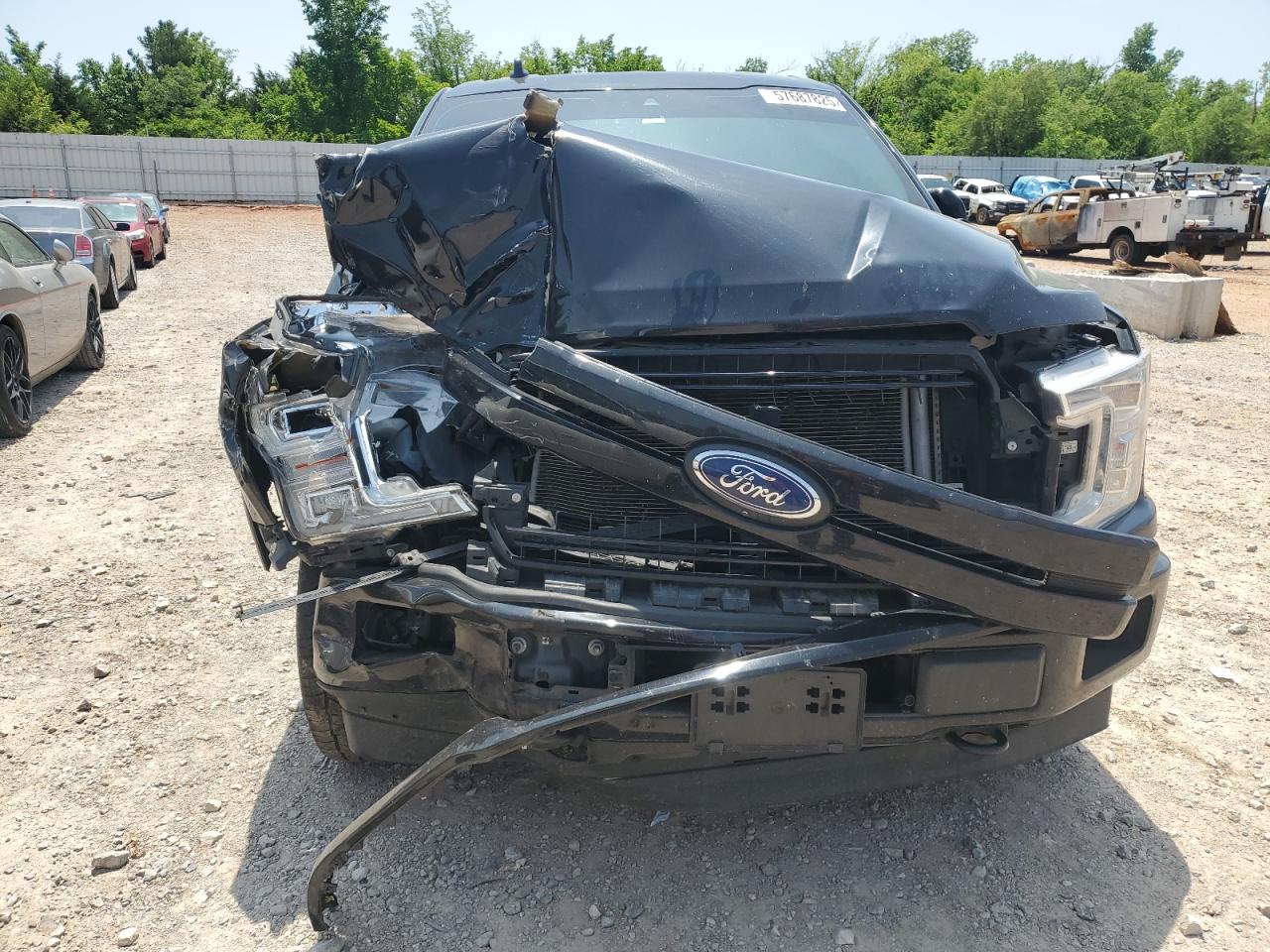 Ford F-150 Supercrew Image 3