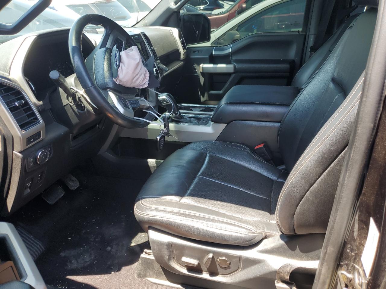 Ford F-150 Supercrew Image 10