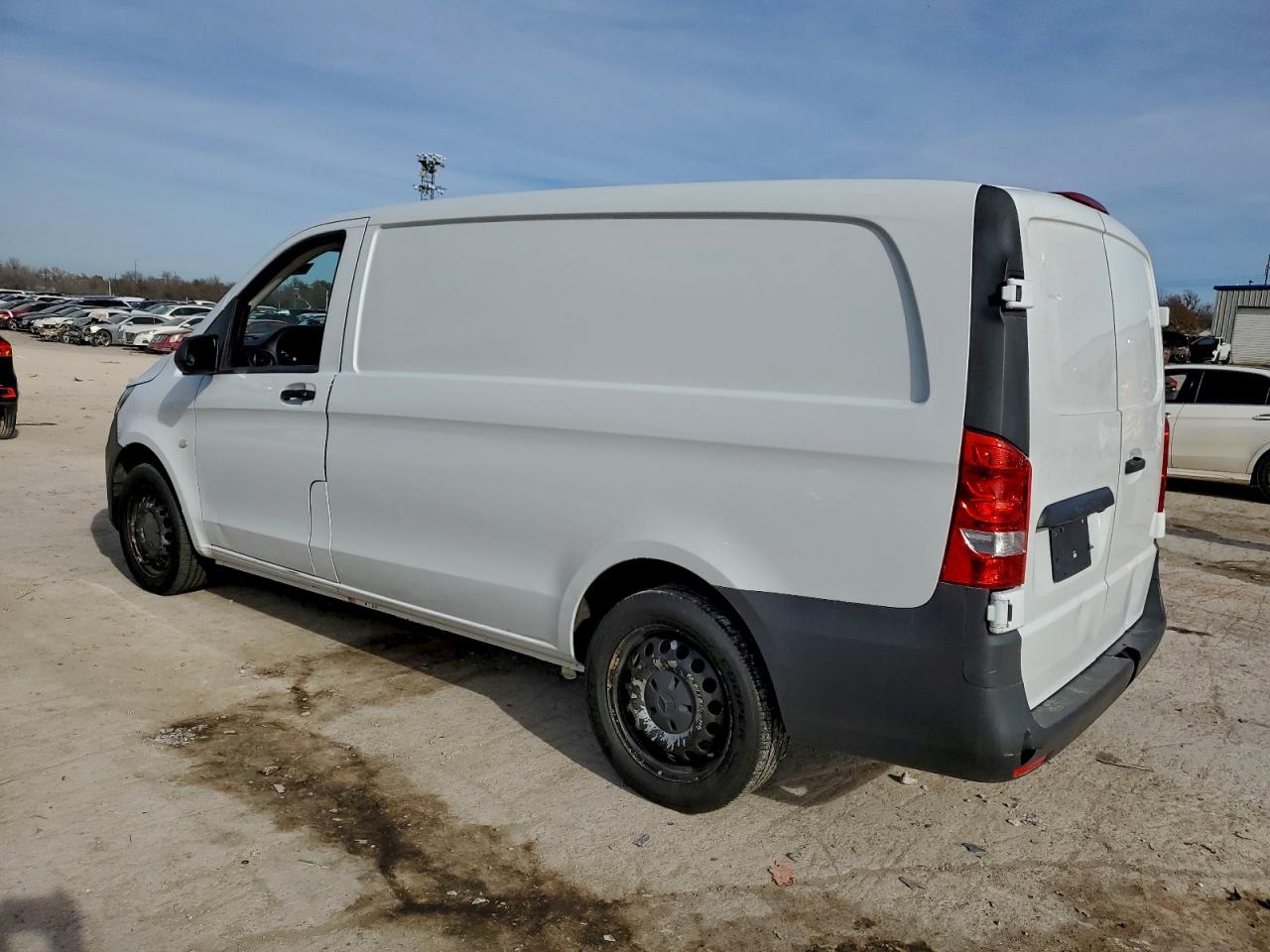 Mercedes-Benz Metris Image 3