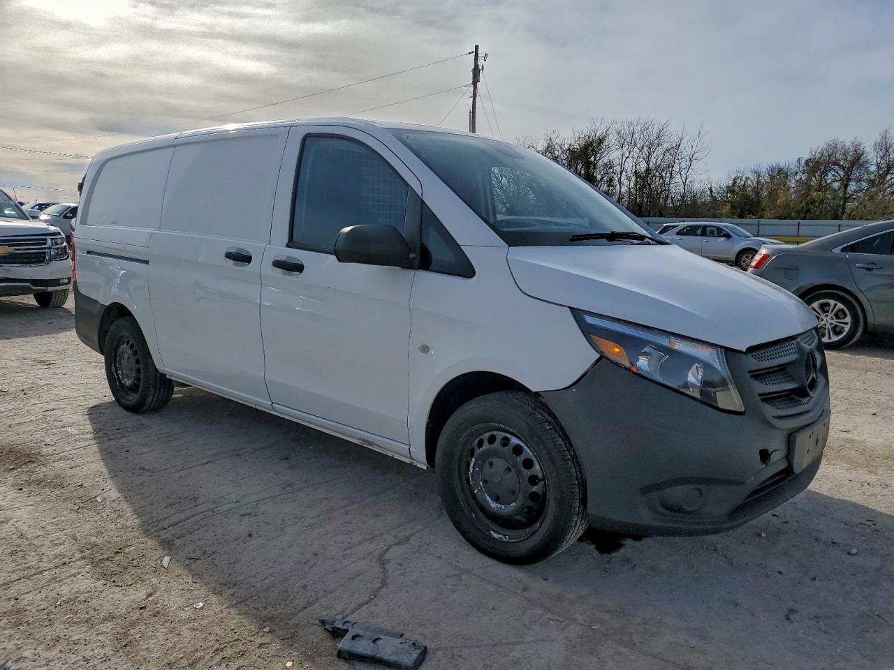 Mercedes-Benz Metris Image 6