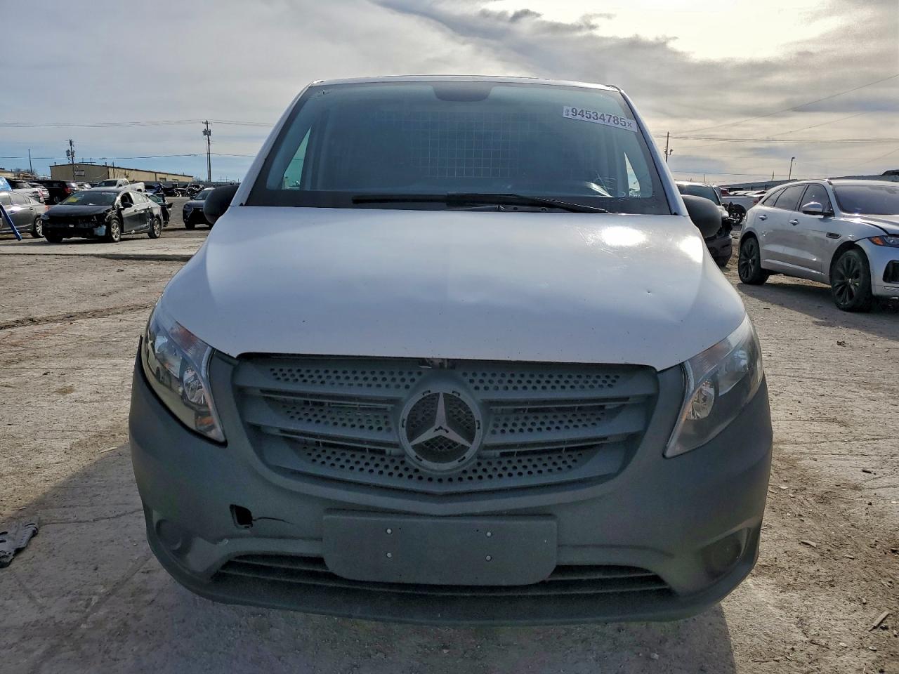 Mercedes-Benz Metris Image 7