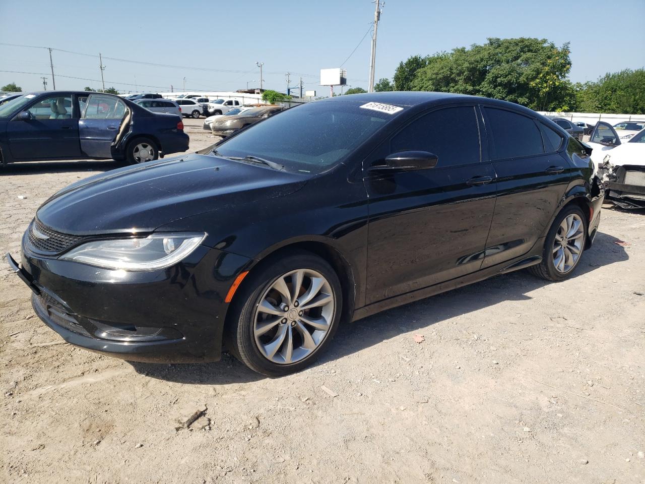 Chrysler 200 S Image 1