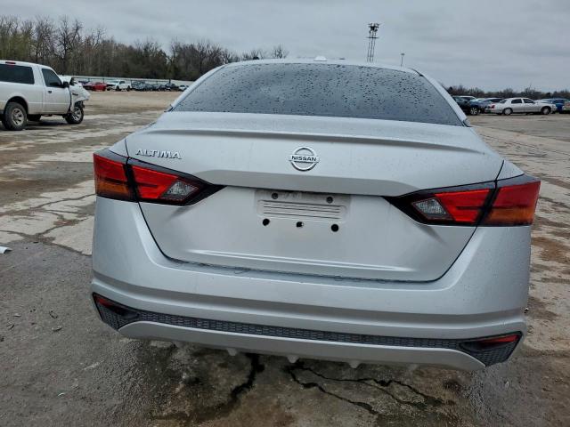 Nissan Altima S Image 2