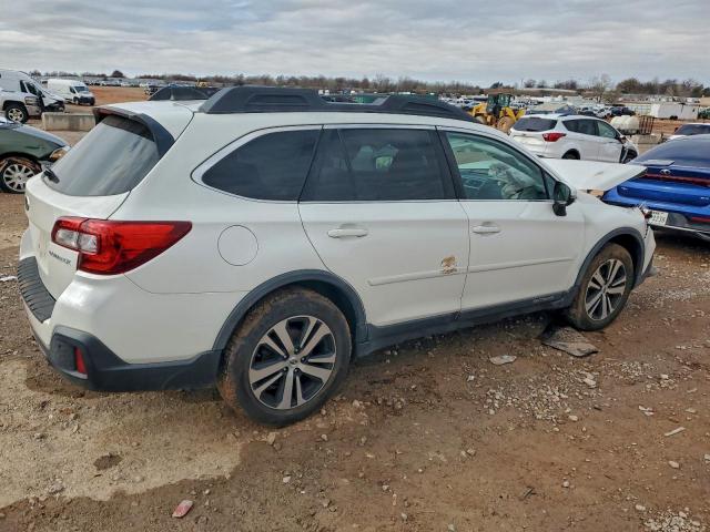 Subaru Outback 2.5i Limited Image 13