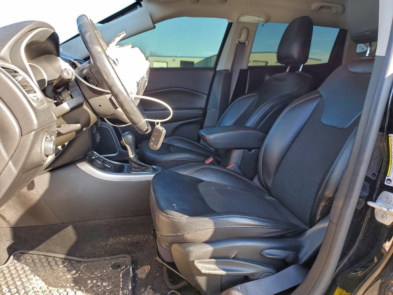 Jeep Compass Latitude Image 4