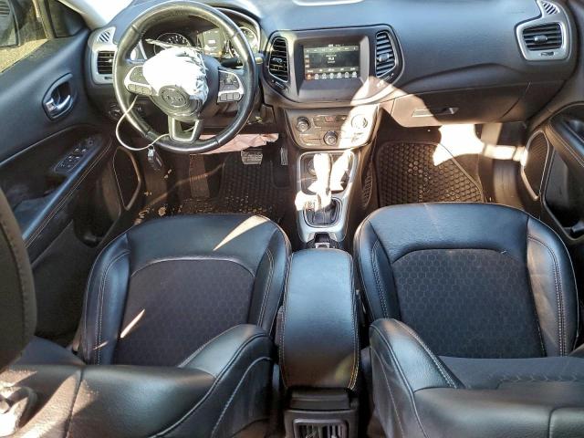 Jeep Compass Latitude Image 11