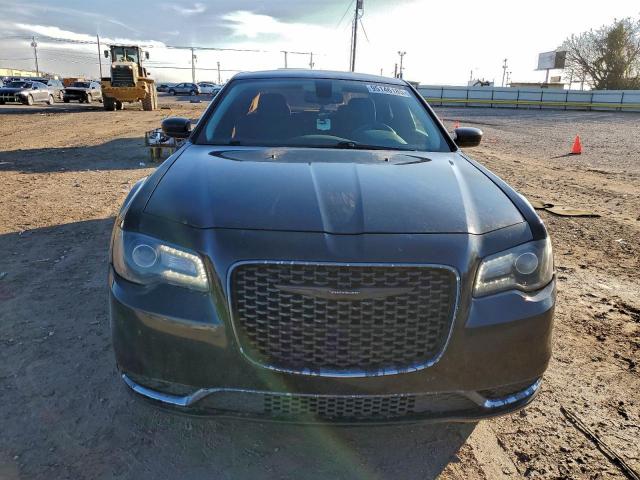 Chrysler 300 Touring Image 7