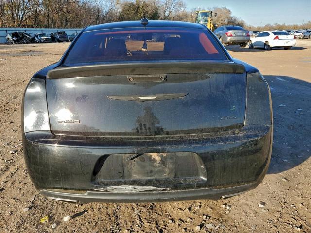 Chrysler 300 Touring Image 12