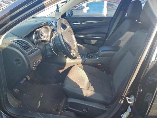 Chrysler 300 Touring Image 4