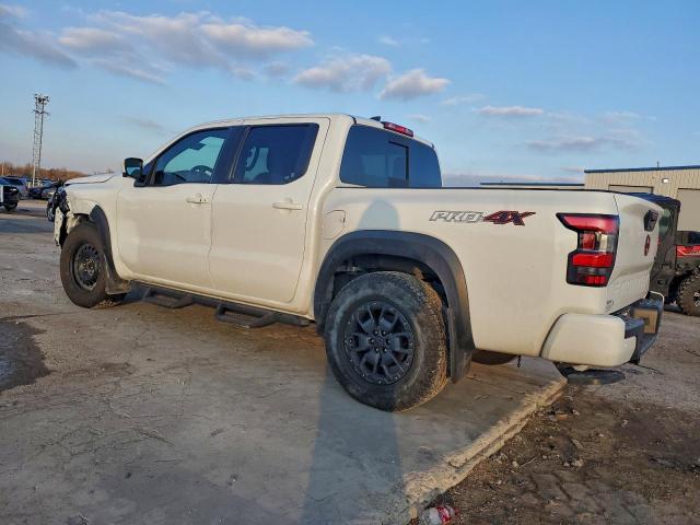 Nissan Frontier S Image 3