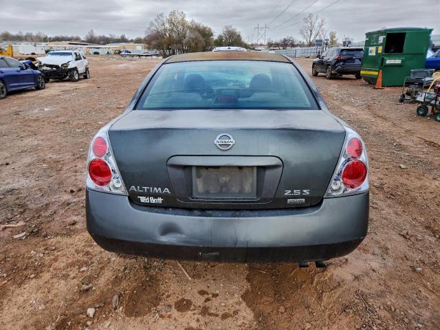 Nissan Altima S Image 7