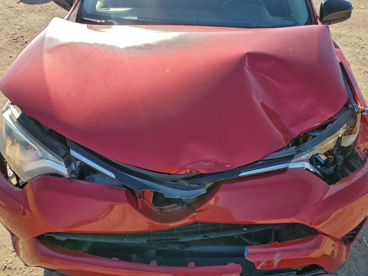 Toyota RAV4 Le Image 13