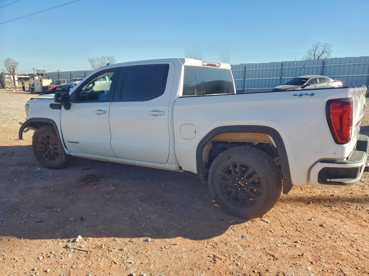 GMC Sierra K1500 Elevation Image 2