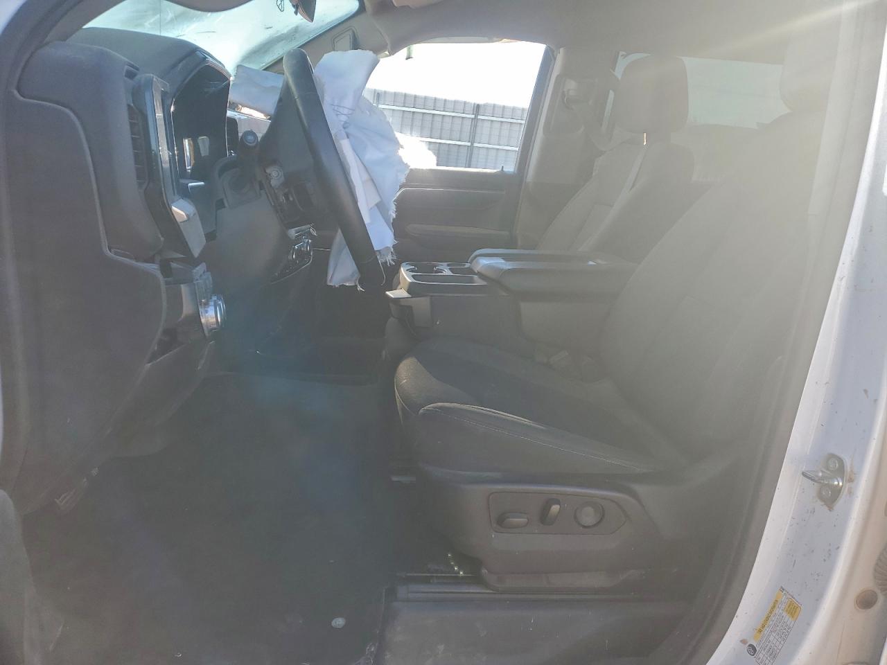 GMC Sierra K1500 Elevation Image 5