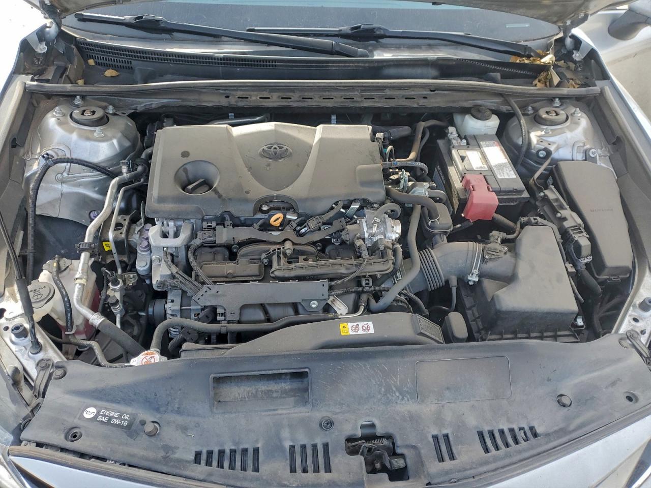 Toyota Camry Le Image 11