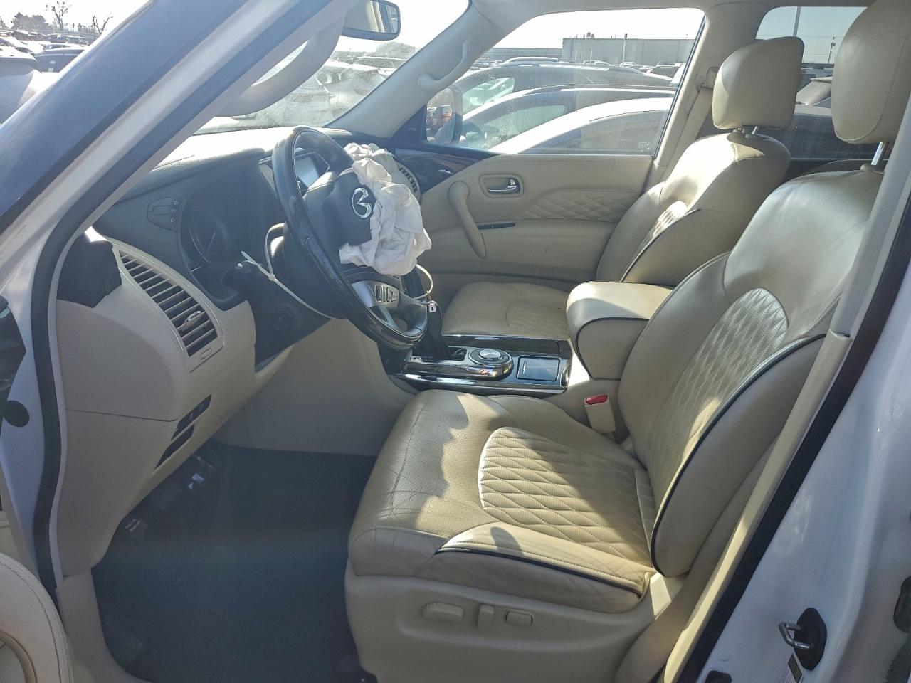 INFINITI Qx Luxe Image 8