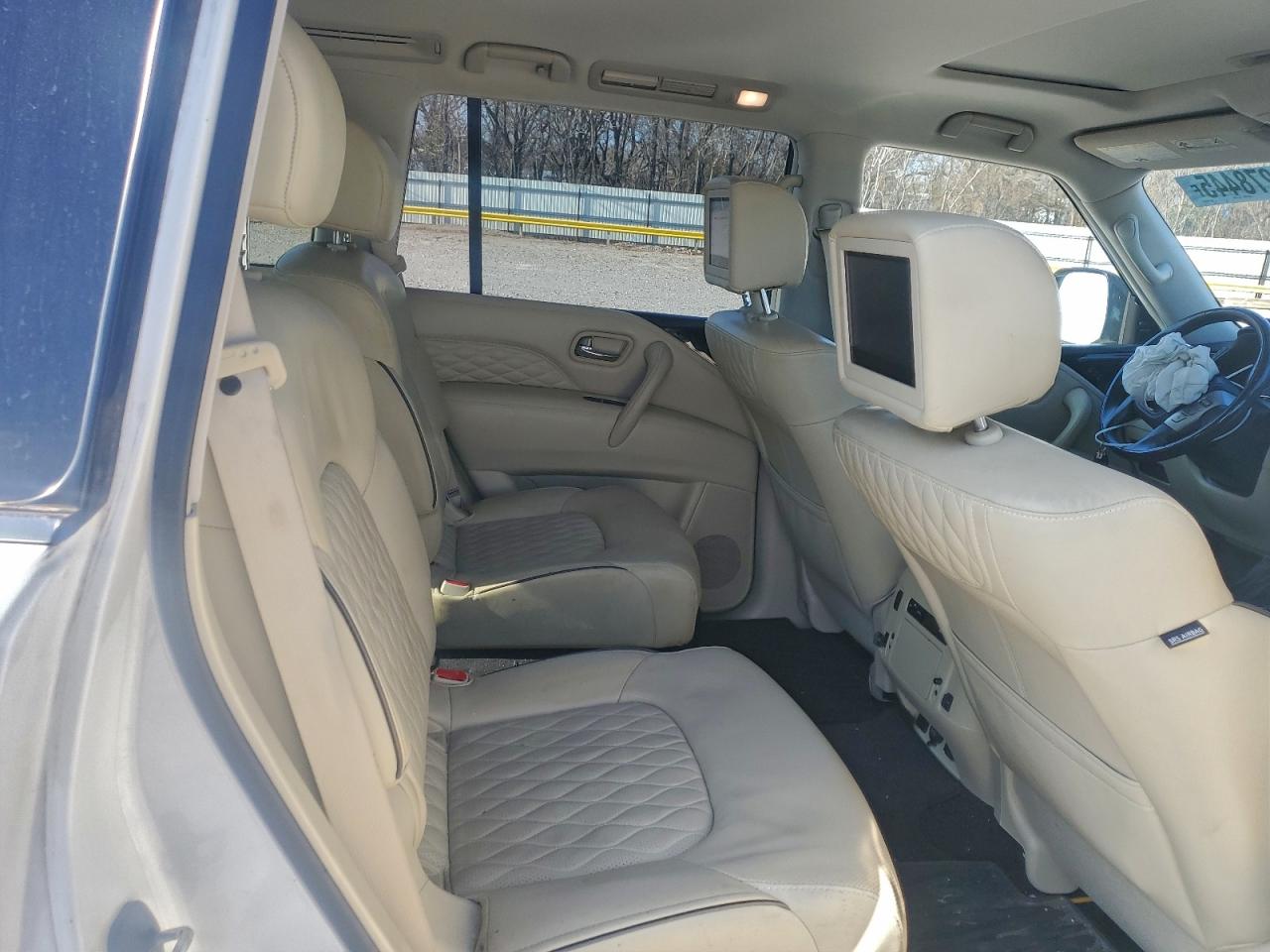 INFINITI Qx Luxe Image 12