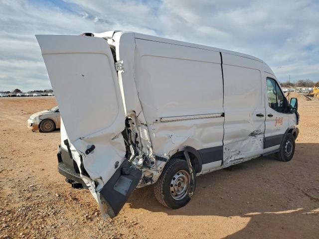 Ford Transit T-250 Image 12