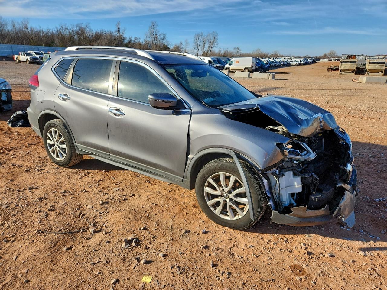 Nissan Rogue S Image 3