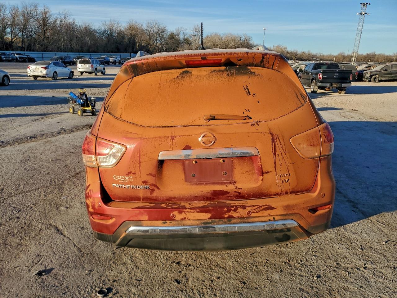 Nissan Pathfinder S Image 12