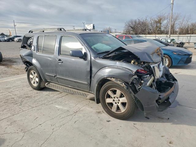 Nissan Pathfinder S Image 2