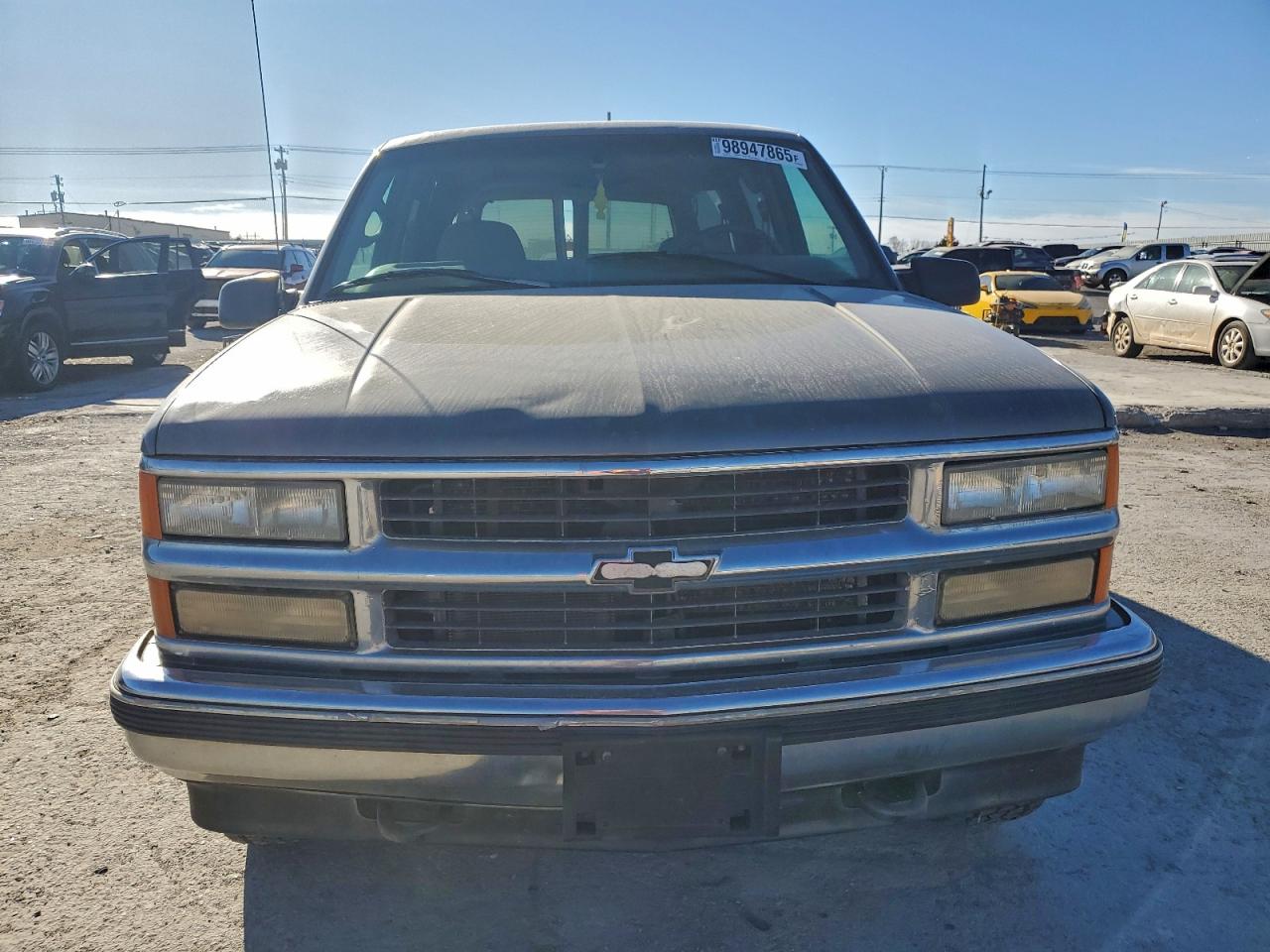 Chevrolet Suburban K1500 Image 13