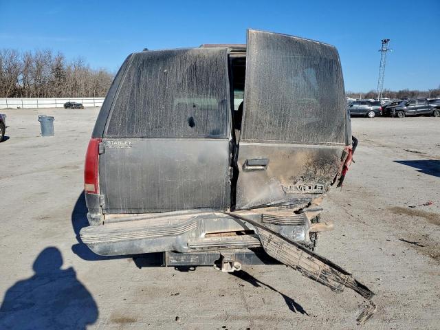 Chevrolet Suburban K1500 Image 9