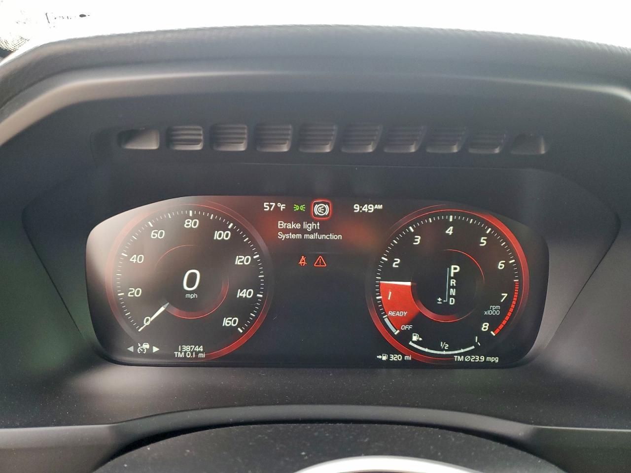 Volvo XC90 T6 Image 11