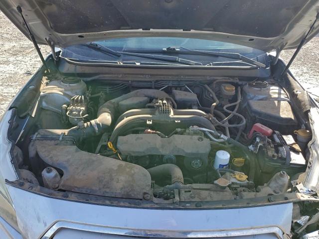 Subaru Legacy 2.5i Limited Image 4