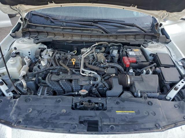 Nissan Altima S Image 12