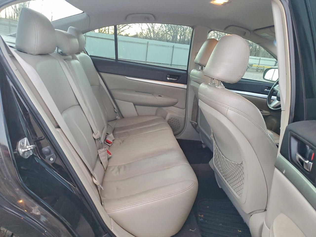 Subaru Legacy 2.5i Premium Image 7