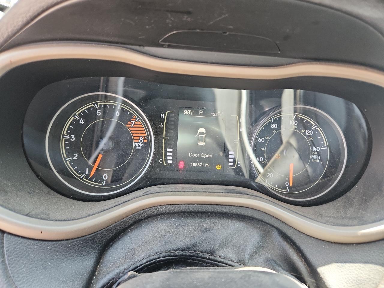 Jeep Grand Cherokee Latitude Image 12