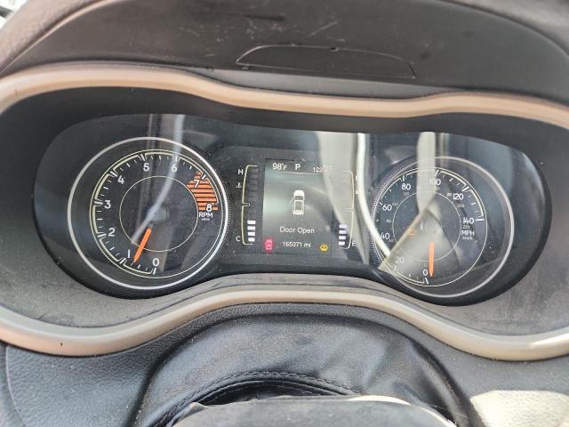 Jeep Grand Cherokee Latitude Image 12