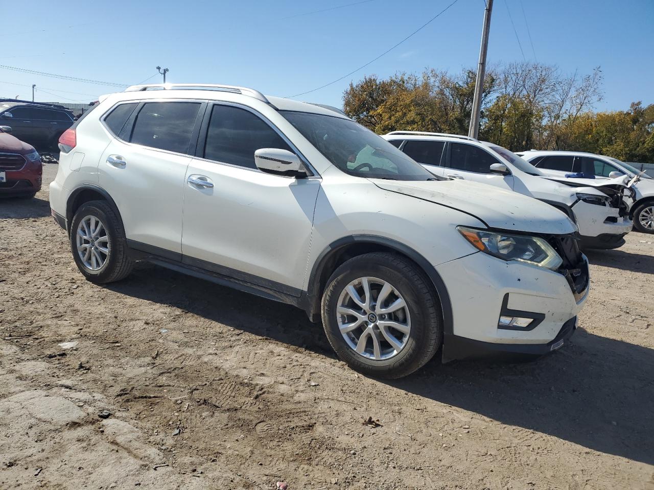 Nissan Rogue S Image 3