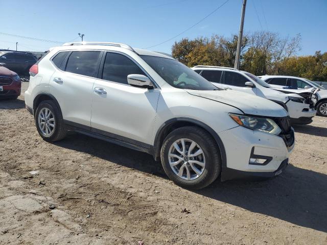 Nissan Rogue S Image 3