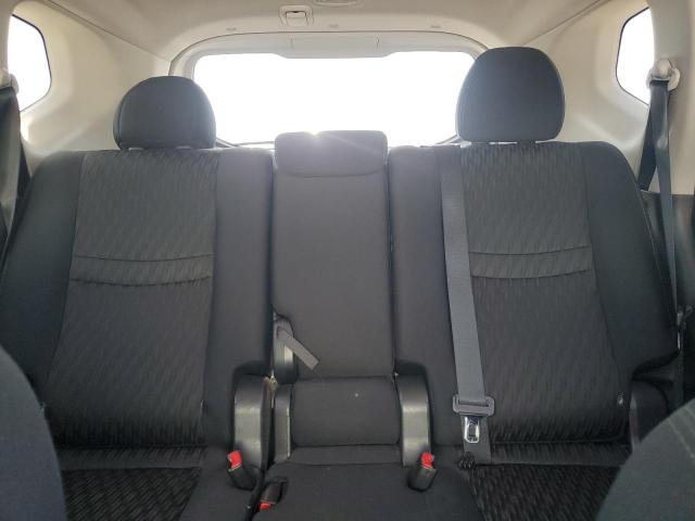 Nissan Rogue S Image 7