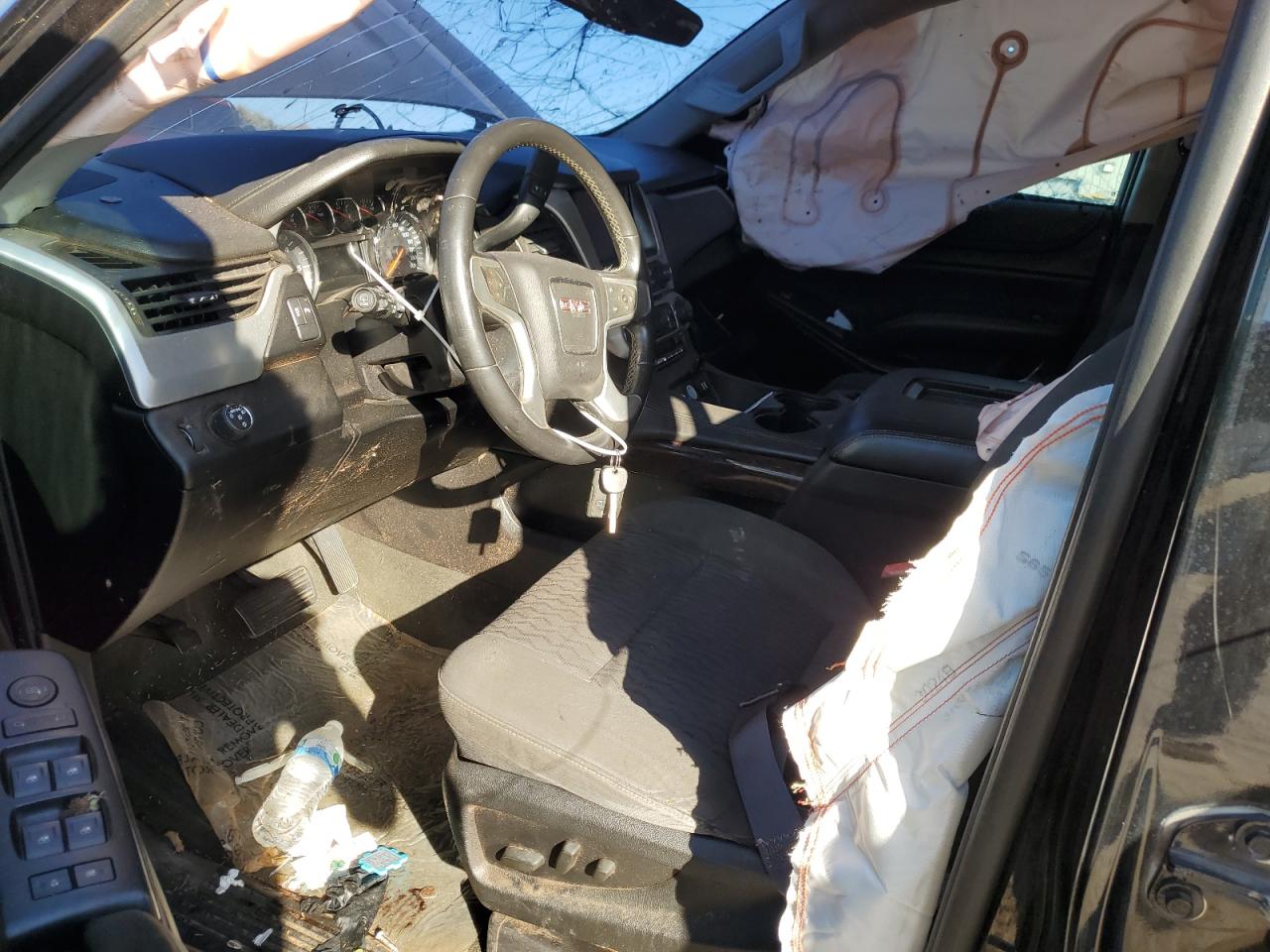 GMC Yukon Sle Image 10