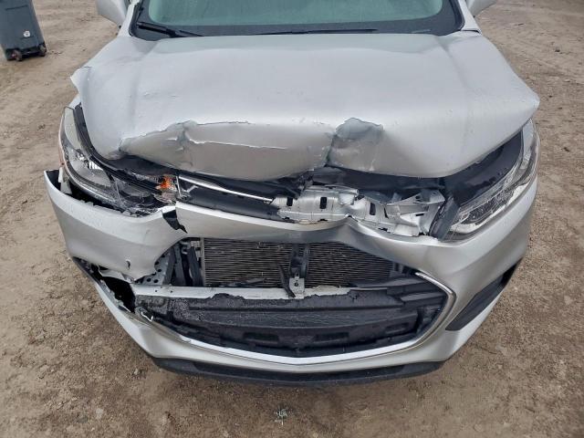 Chevrolet Trax Ls Image 9