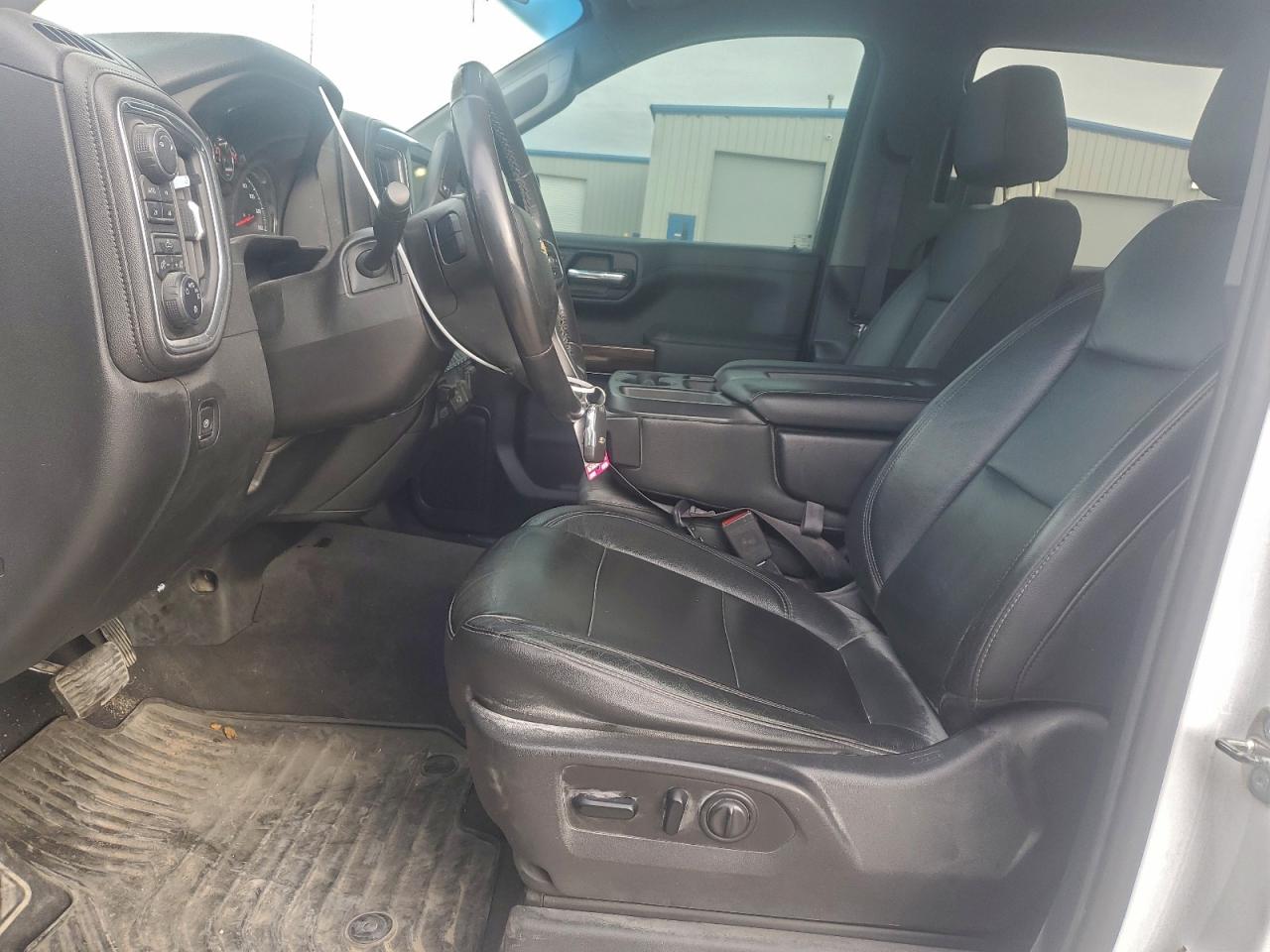 Chevrolet Silverado K1500 Lt Image 2