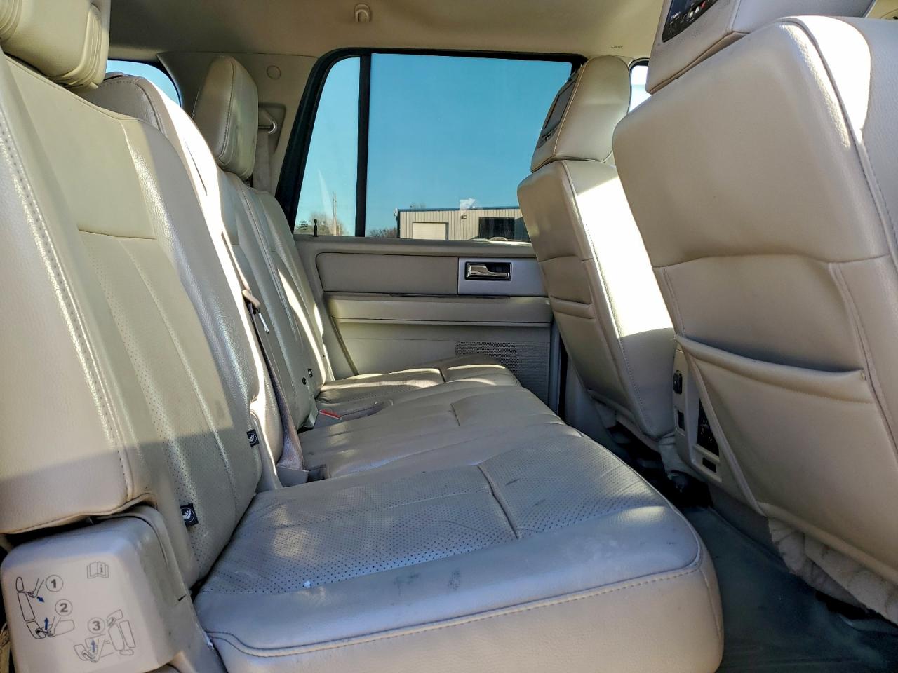 Ford Expedition El Limited Image 11