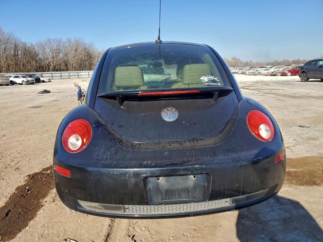 Volkswagen Beetle Image 4