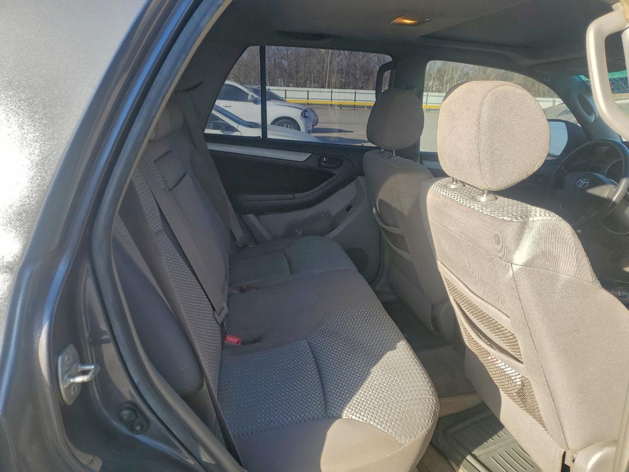 Toyota 4Runner Sr5 Image 3