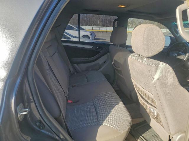 Toyota 4Runner Sr5 Image 3