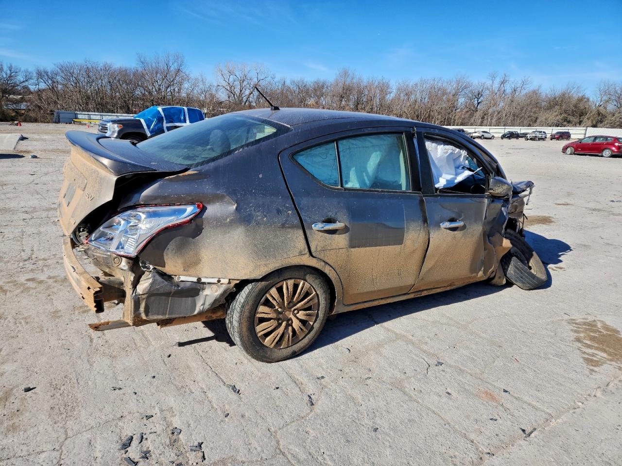 Nissan Versa S Image 7