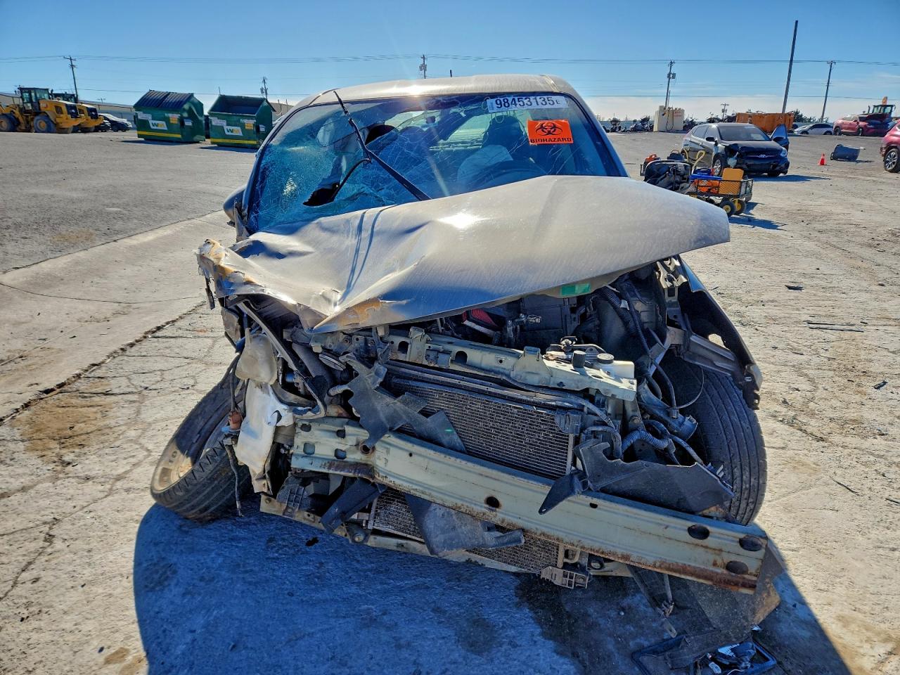 Nissan Versa S Image 8