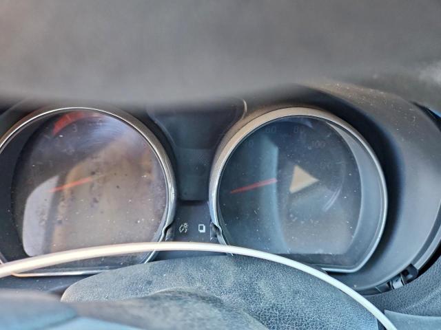 Nissan Versa S Image 4