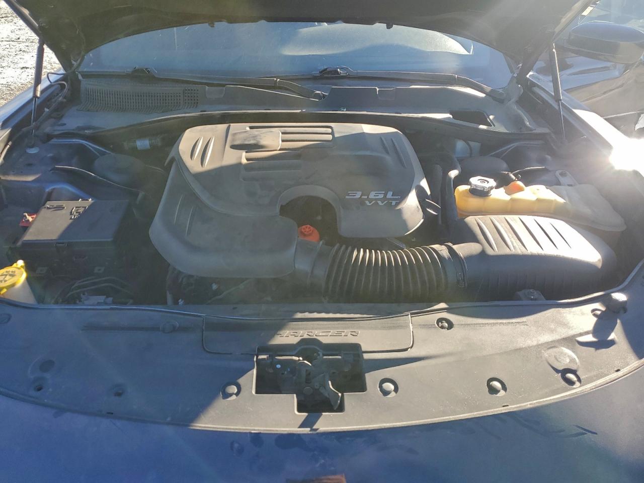 Dodge Charger Sxt Image 5