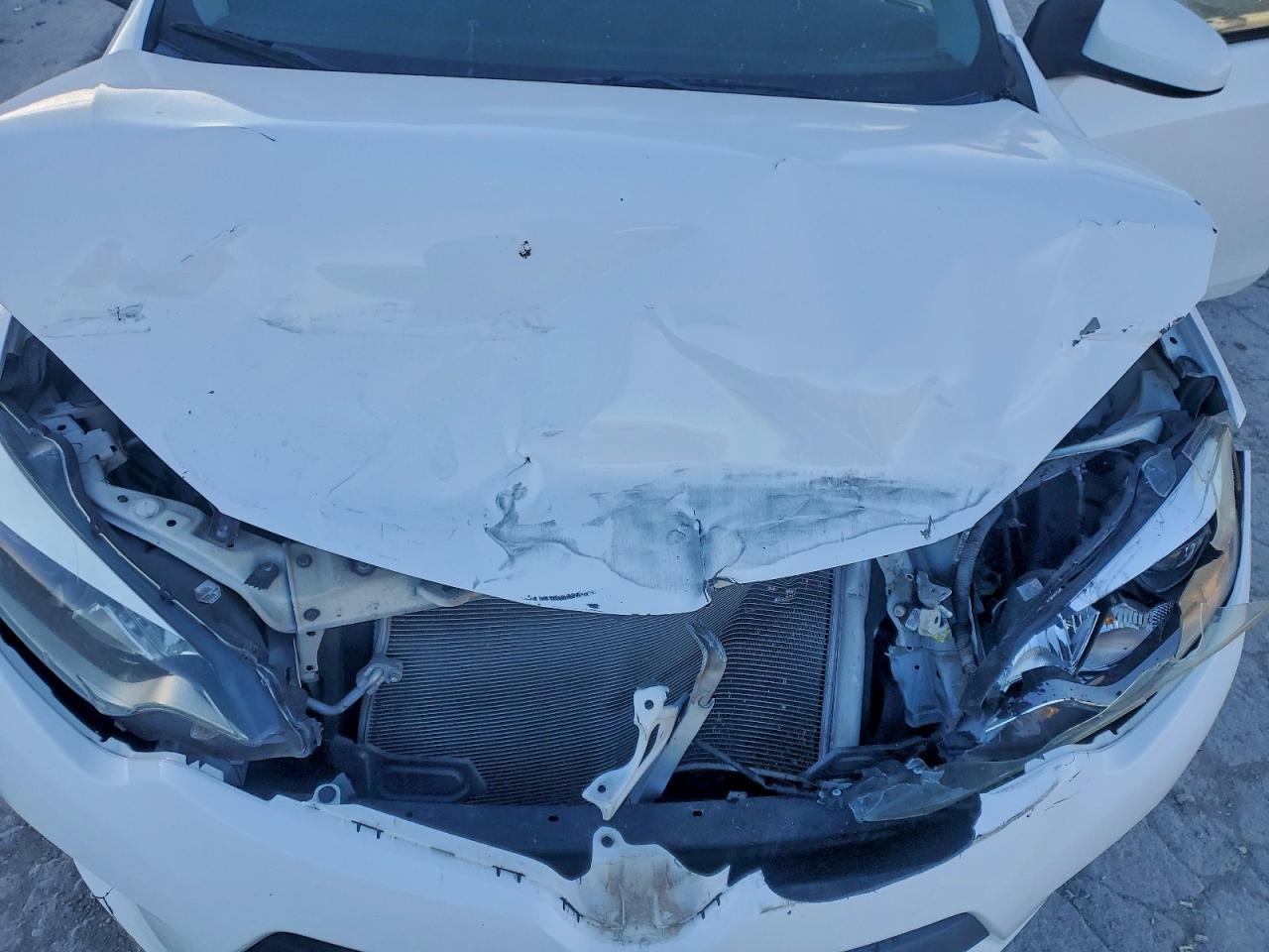 Toyota Corolla L Image 6