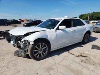  Salvage Chrysler 300